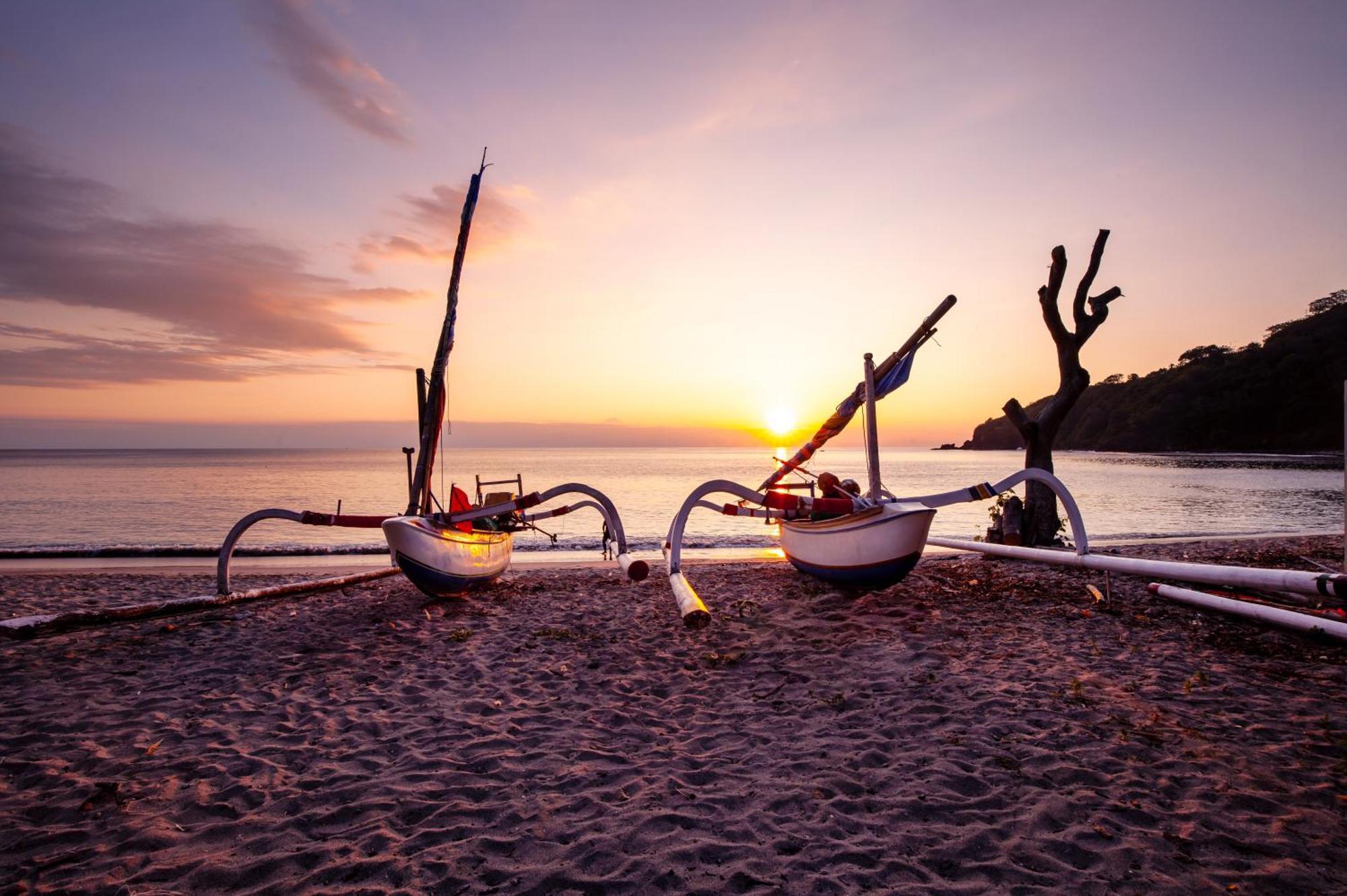 Seven Secrets By Hanging Gardens Senggigi Exterior foto